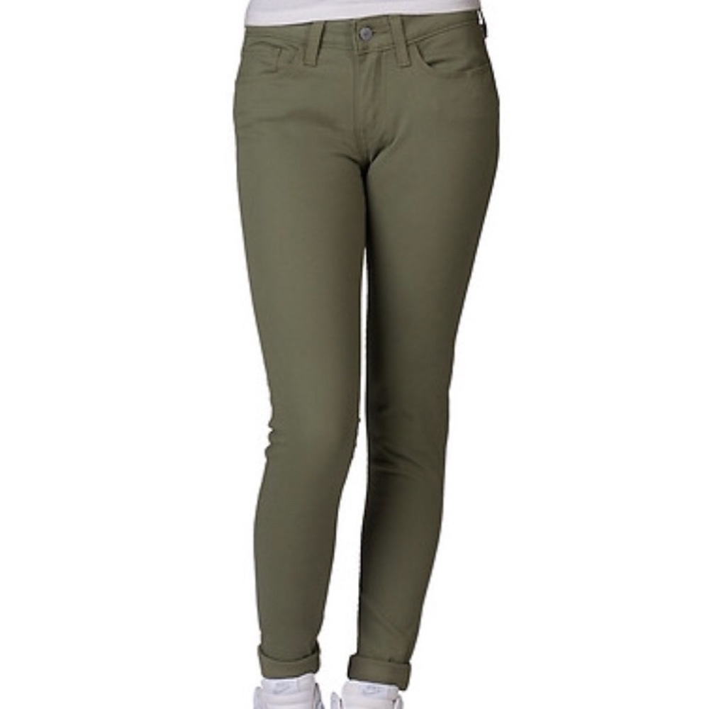 Levi’s Super Skinny Jean 28